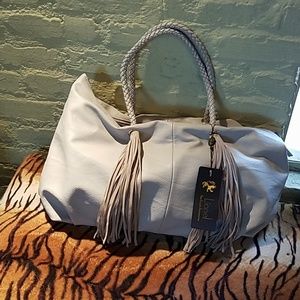 SaLE Lionel vegan bag read